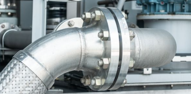 昆明化工设备法兰泄漏的主要原因